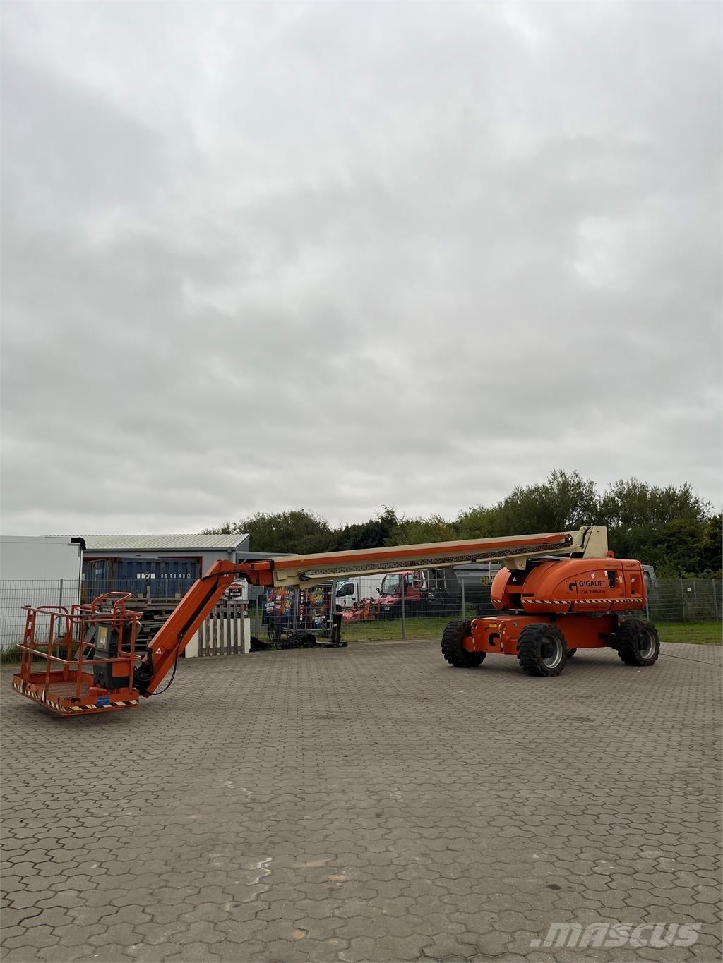 JLG 860 SJ 直臂高空工作平台