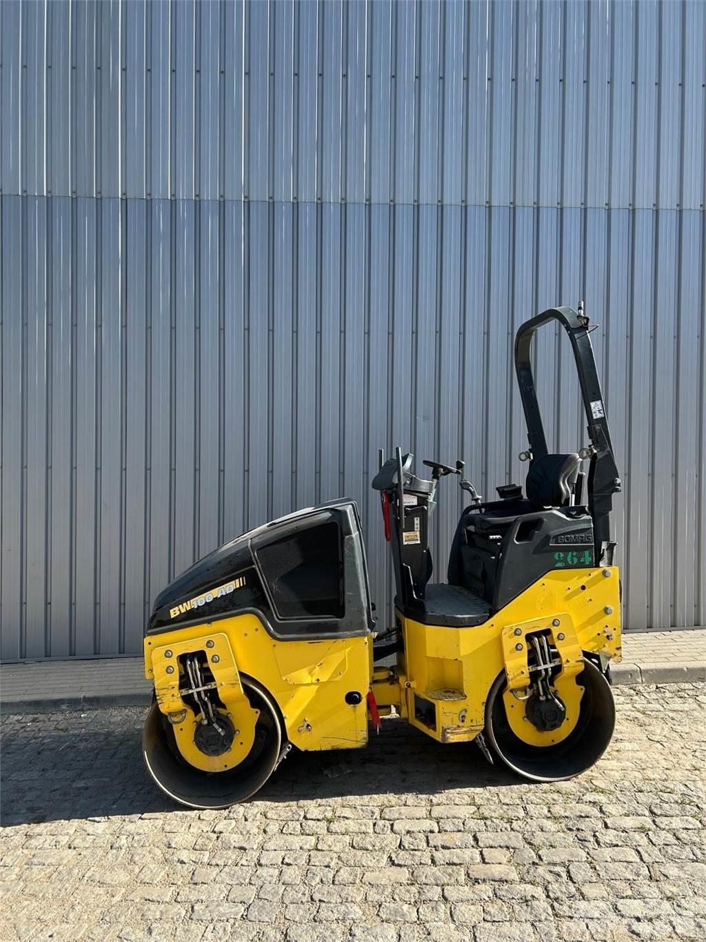 Bomag BW100AD-5 双轮压路机