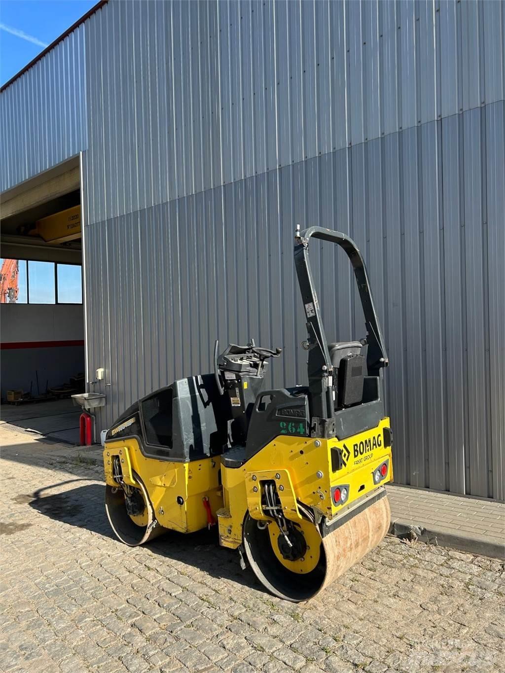 Bomag BW100AD-5 双轮压路机
