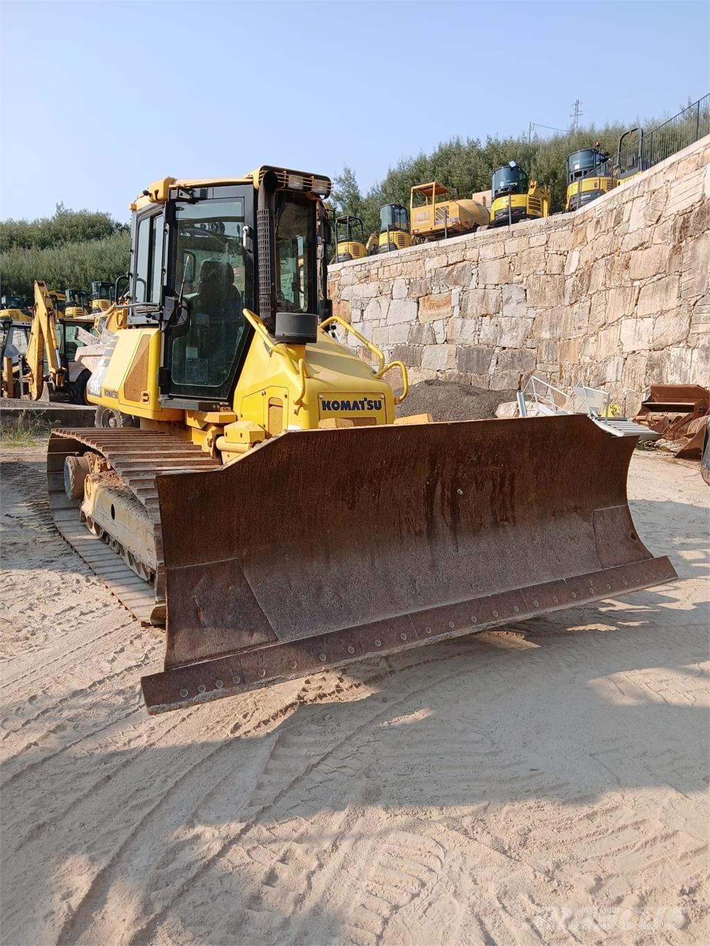 Komatsu D51PXI-22 铺管机