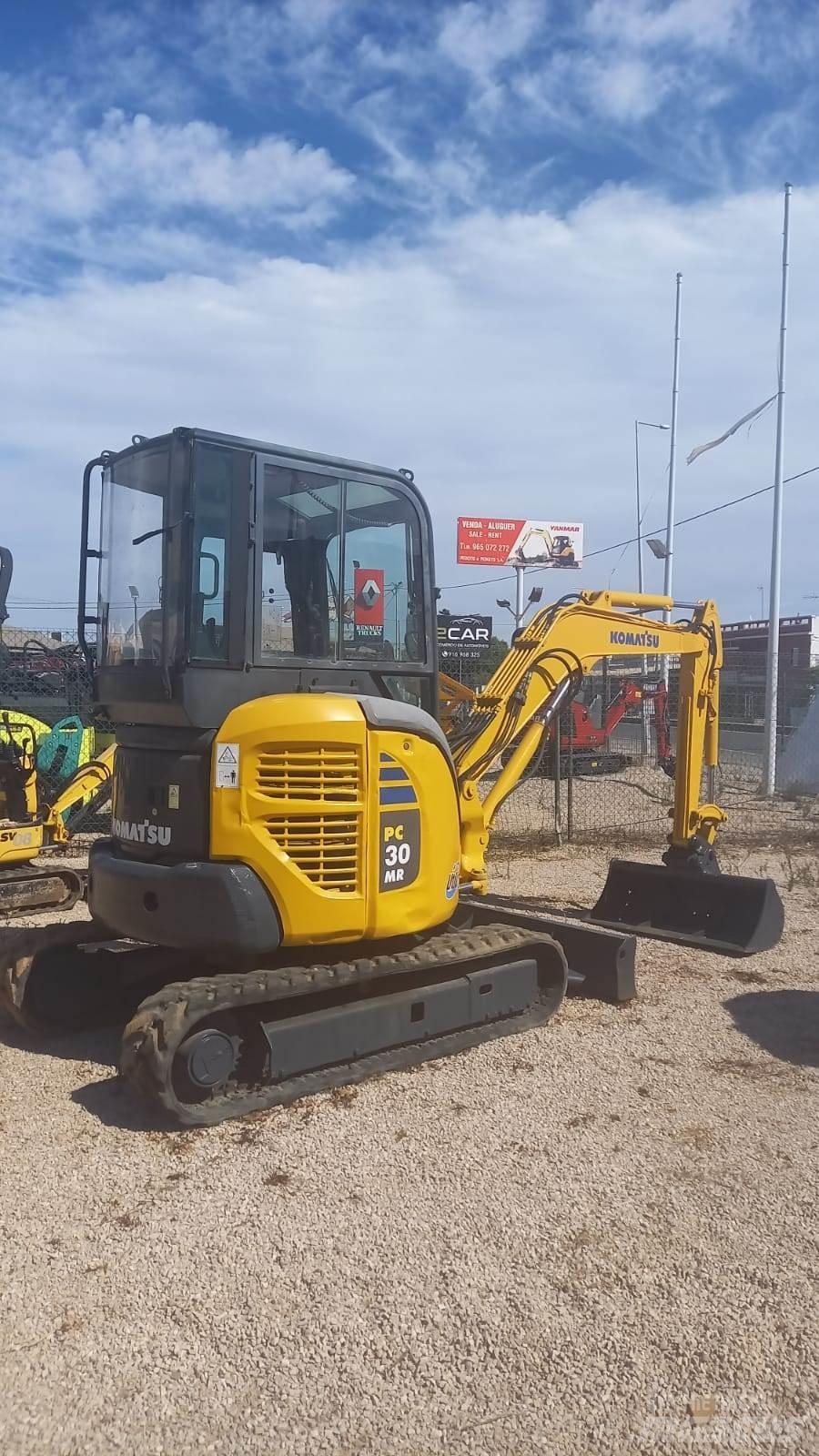 Komatsu PC30MR-2 小型挖掘机