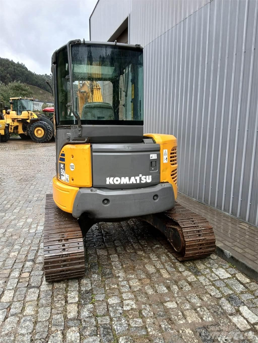 Komatsu PC50MR-2 小型挖掘机