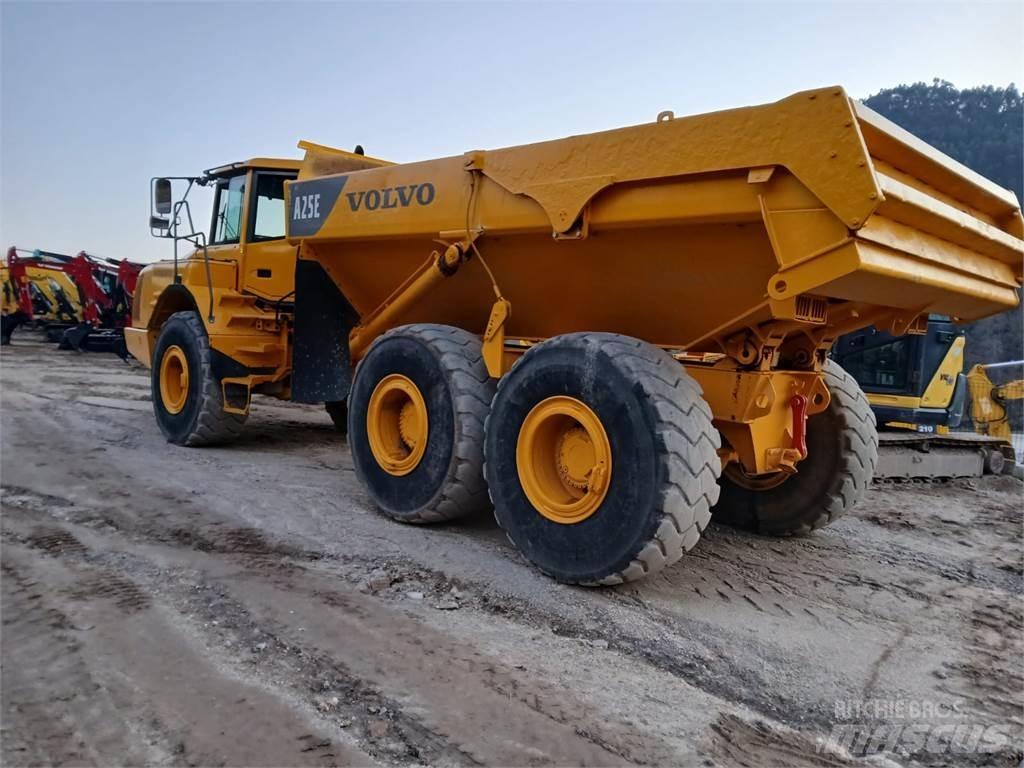 Volvo A25E 翻斗车\公路型自卸车