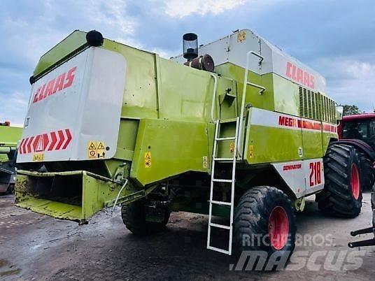 CLAAS MEGA 218 联合收割机