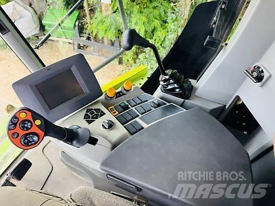 CLAAS Tucano 450 APS 联合收割机
