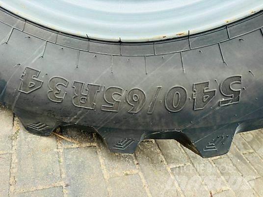 JCB FASTRAC 4220 拖拉机/农用车