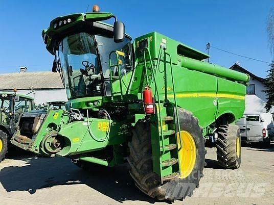 John Deere S660I 联合收割机