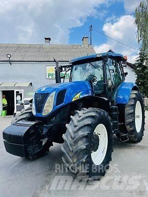 New Holland T7030 拖拉机/农用车