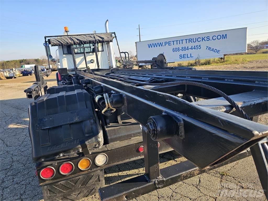 Mack CV713 其他货车