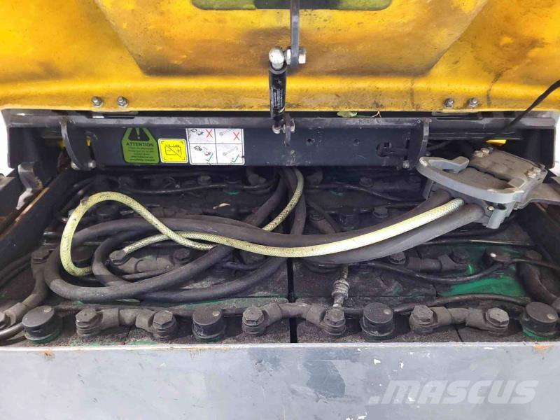 Aisle-Master 20SHE 巷道堆垛机