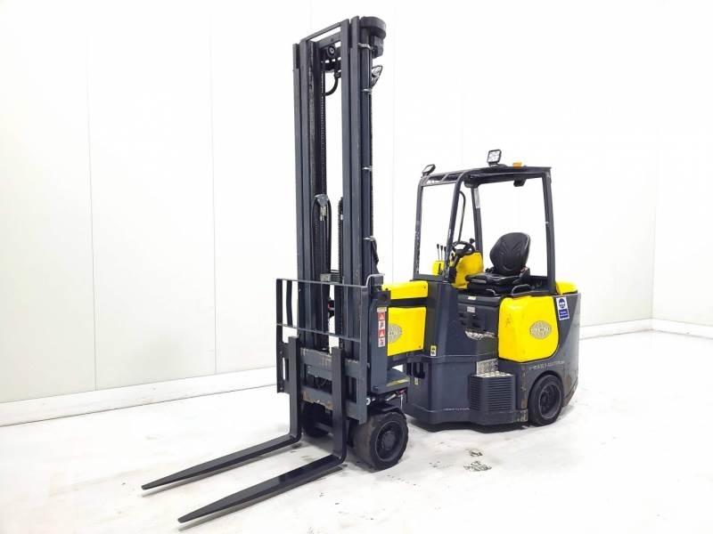 Aisle-Master AM20SE 巷道堆垛机