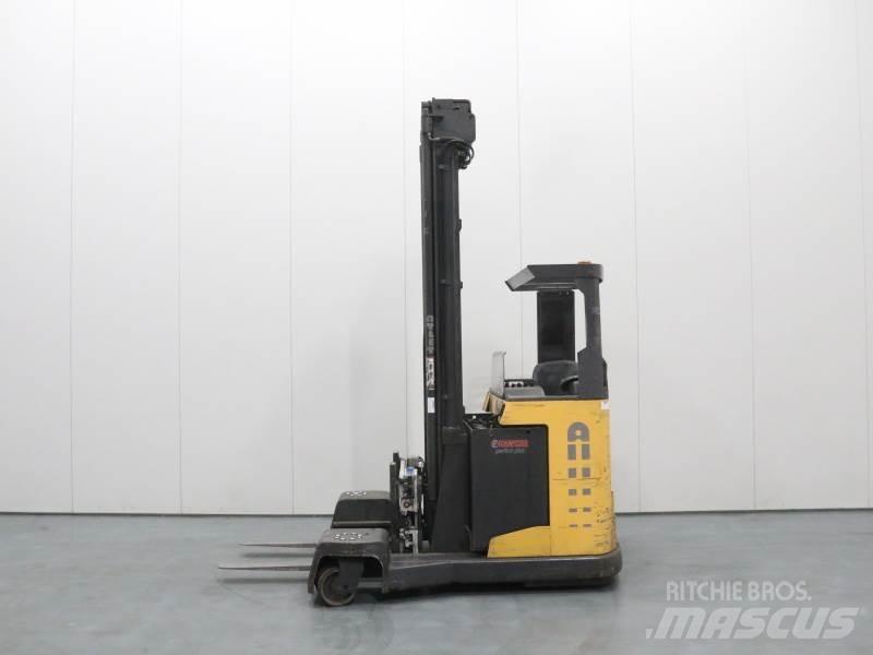 Atlet UFS200 DTFV RG 755 四轮前移式叉车