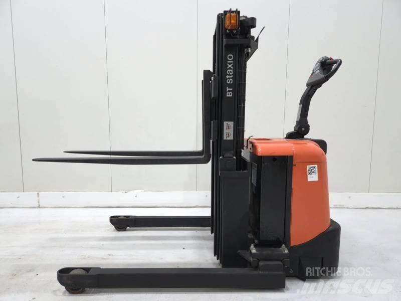 BT SPE135S 手推堆垛车