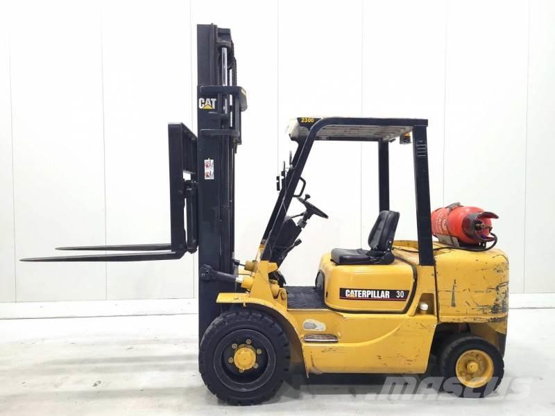 CAT GP30K 天然气叉车