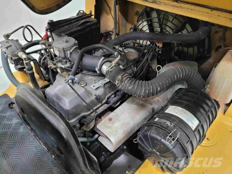 CAT GP30K 天然气叉车