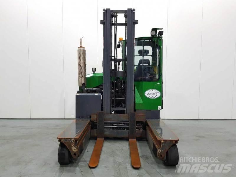 Combilift C3000 四轮前移式叉车