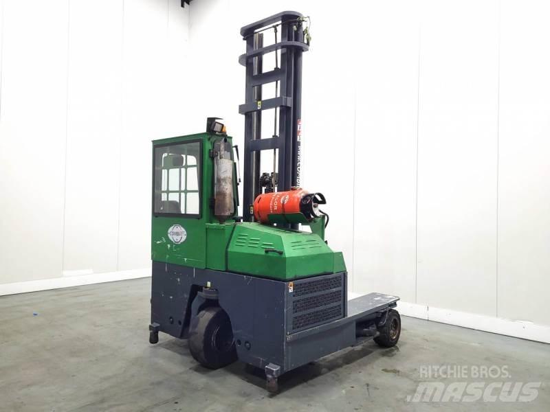 Combilift C4000 四轮前移式叉车
