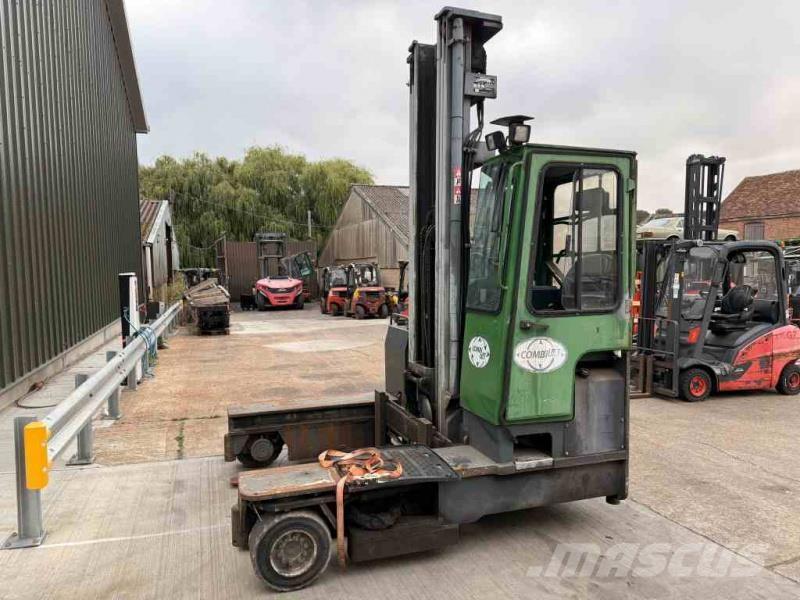 Combilift C4000 四轮前移式叉车