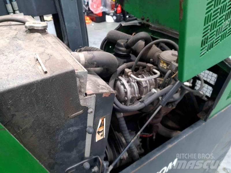 Combilift C4000 四轮前移式叉车