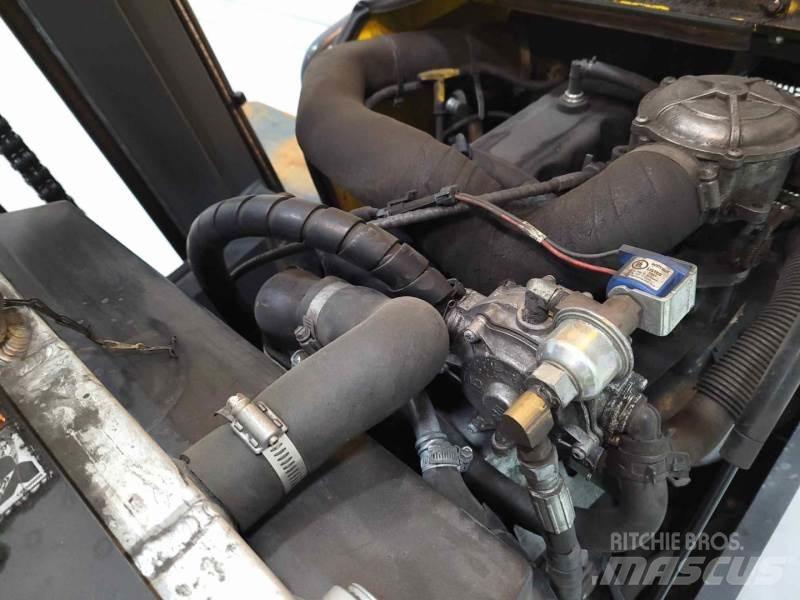 Combilift C4000 四轮前移式叉车