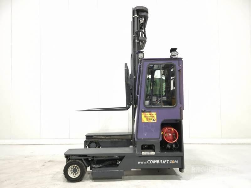 Combilift C4000 四轮前移式叉车