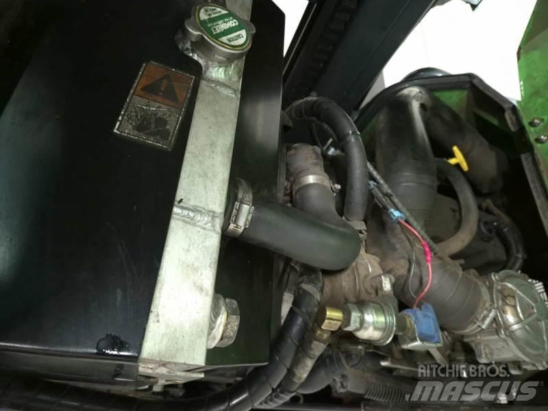 Combilift C4000 四轮前移式叉车