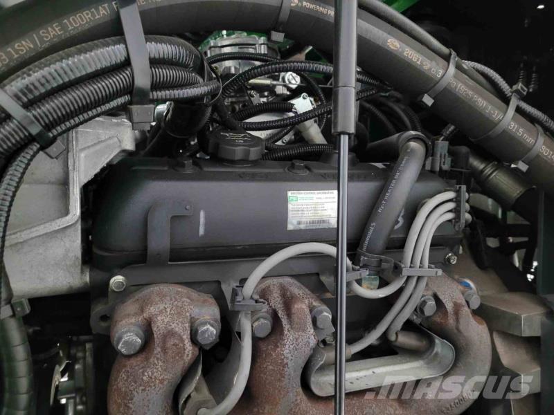 Combilift C8000 GAS 四轮前移式叉车