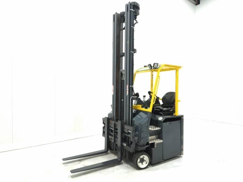 Combilift CBE2500 四轮前移式叉车