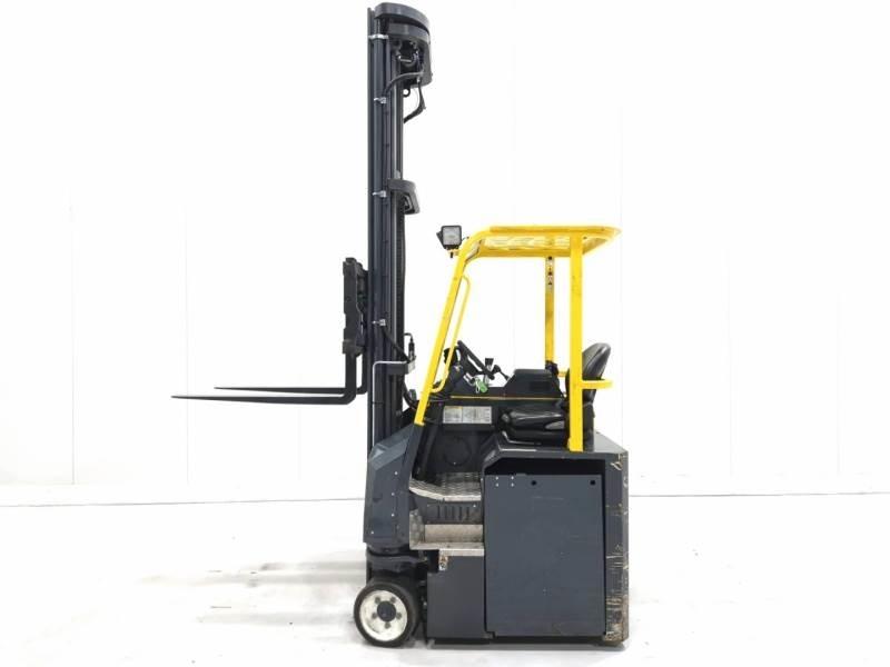 Combilift CBE2500 四轮前移式叉车