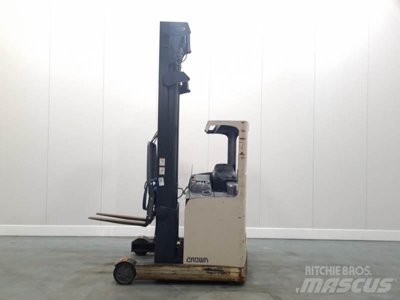 Crown ESR4500 前移式叉车