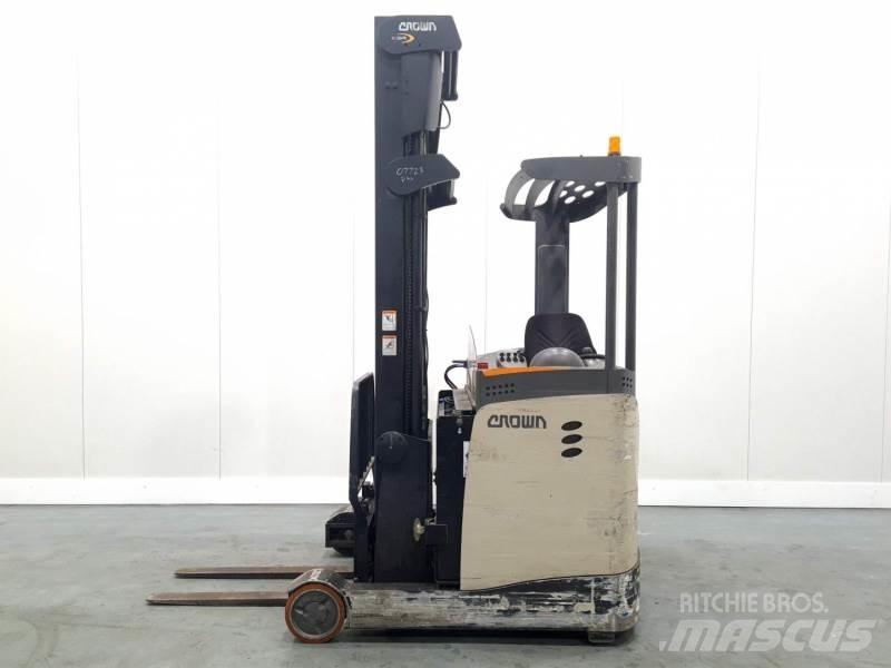 Crown ESR5000-14 OPT3 前移式叉车
