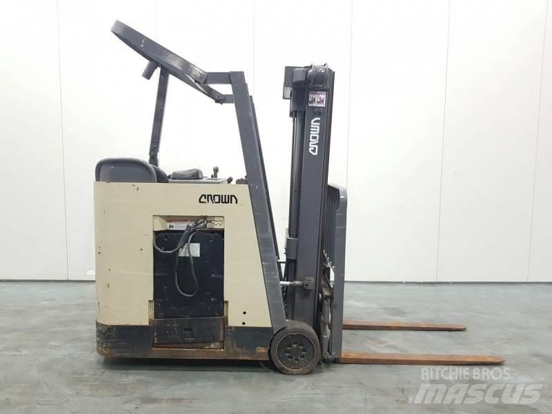 Crown RC3020 其他叉车