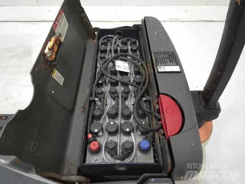 Crown WP 3020 手动码垛机