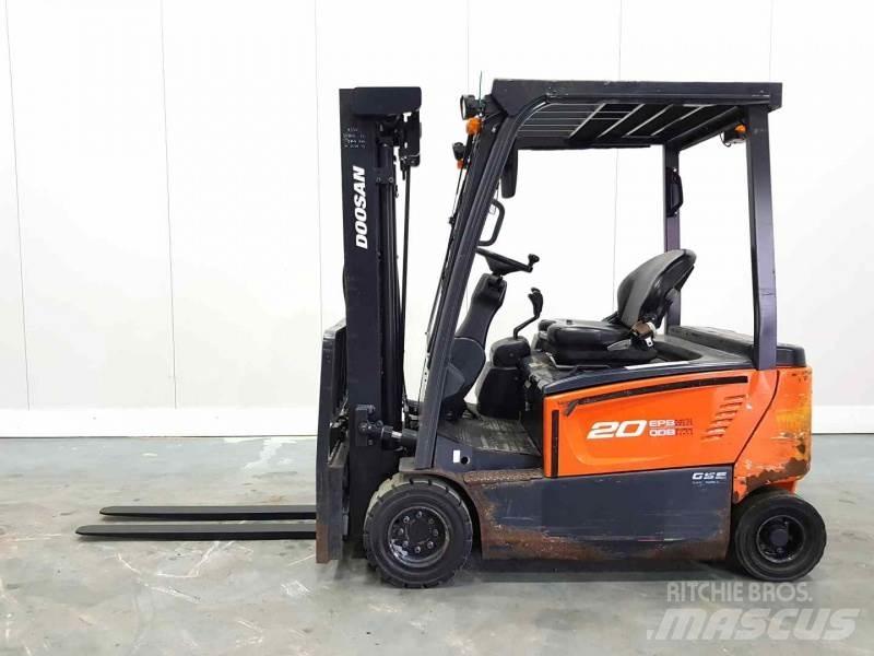 Doosan B20X-7 电动叉车