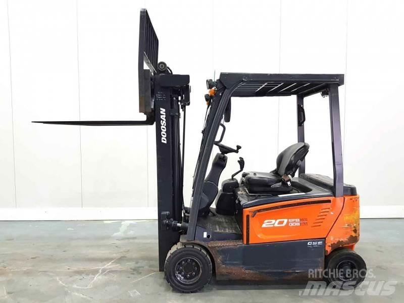 Doosan B20X-7 电动叉车
