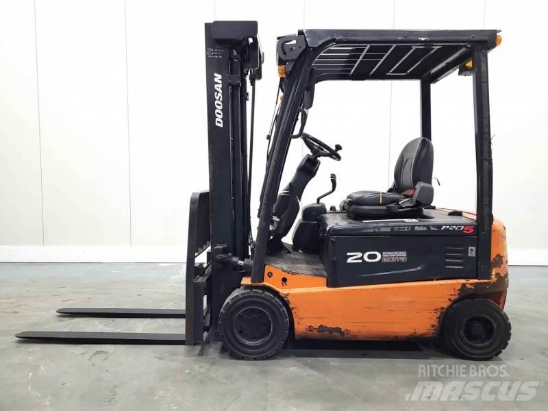 Doosan B20X-7 电动叉车