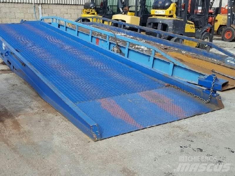  EASYRAMPS ER10.2 USED 坡道板