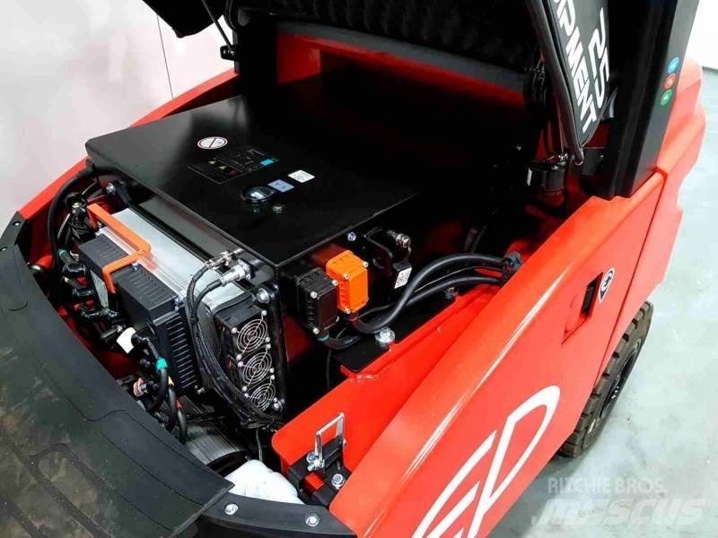 EP EFL253B 205 HC RENTAL 电动叉车