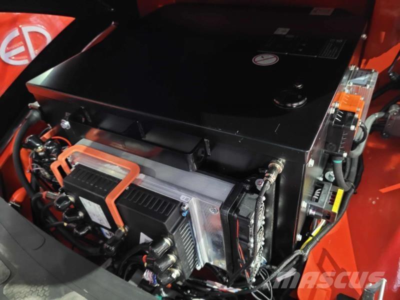 EP EFL253P 460 FC 电动叉车