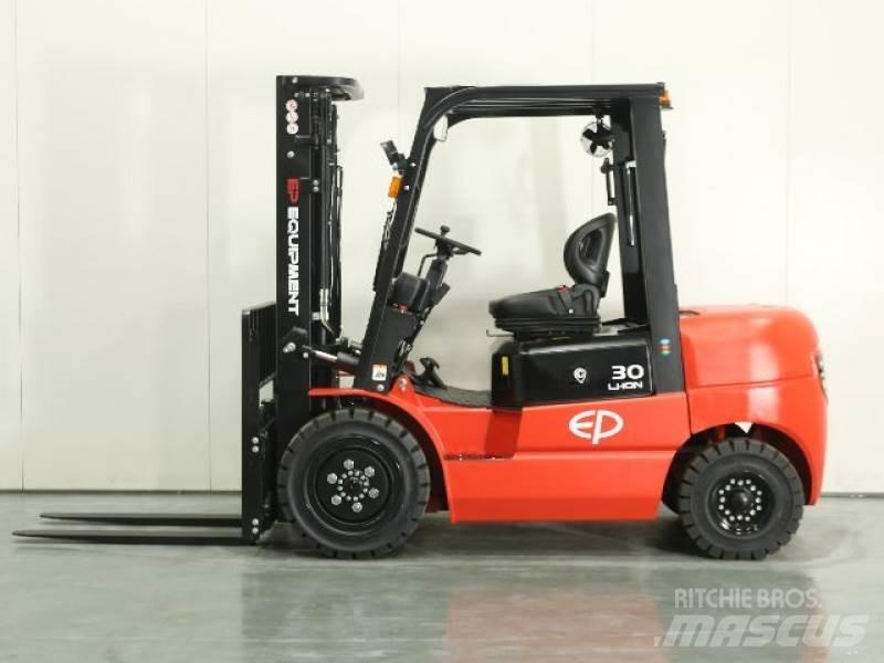 EP EFL302 HC 410 RENTAL 电动叉车