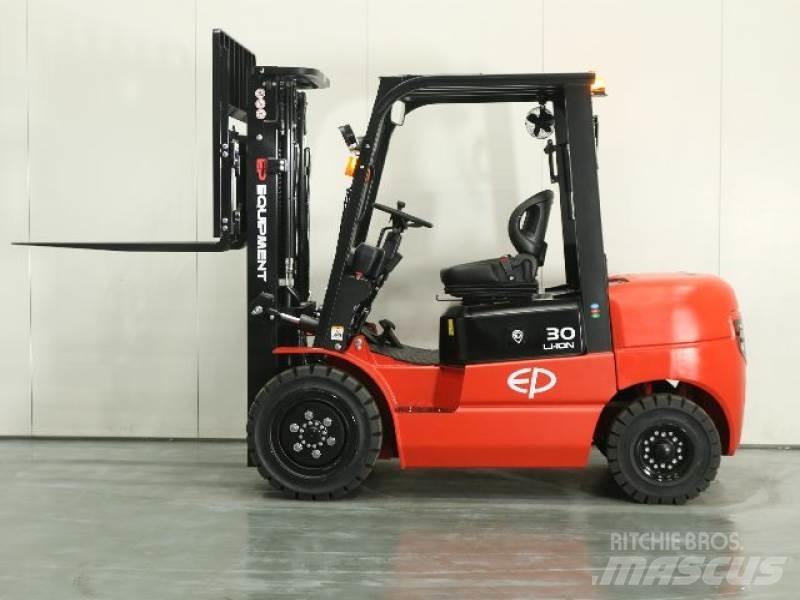 EP EFL302 HC 410 RENTAL 电动叉车