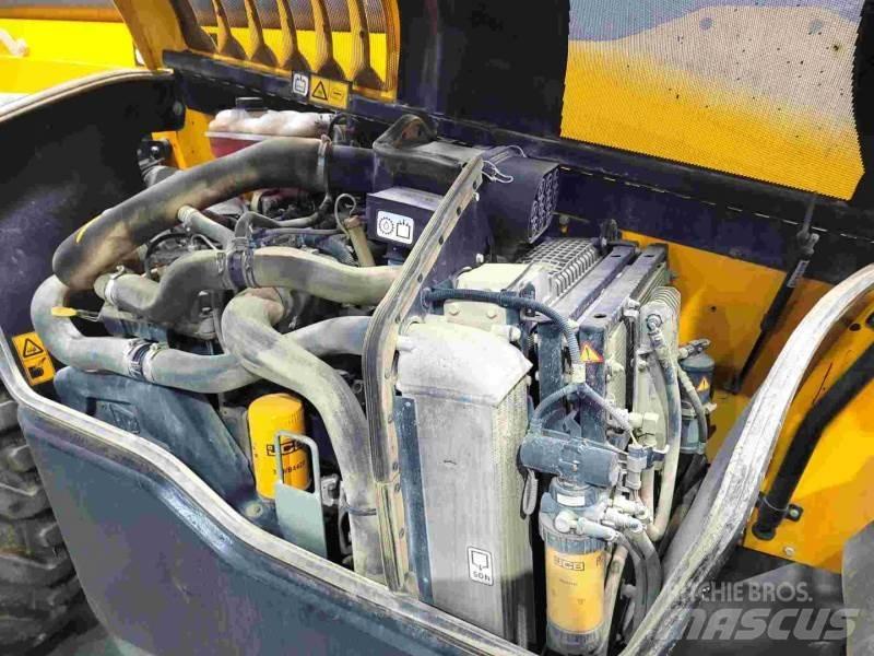JCB 540V180 5RA 伸缩臂叉装车|叉装车