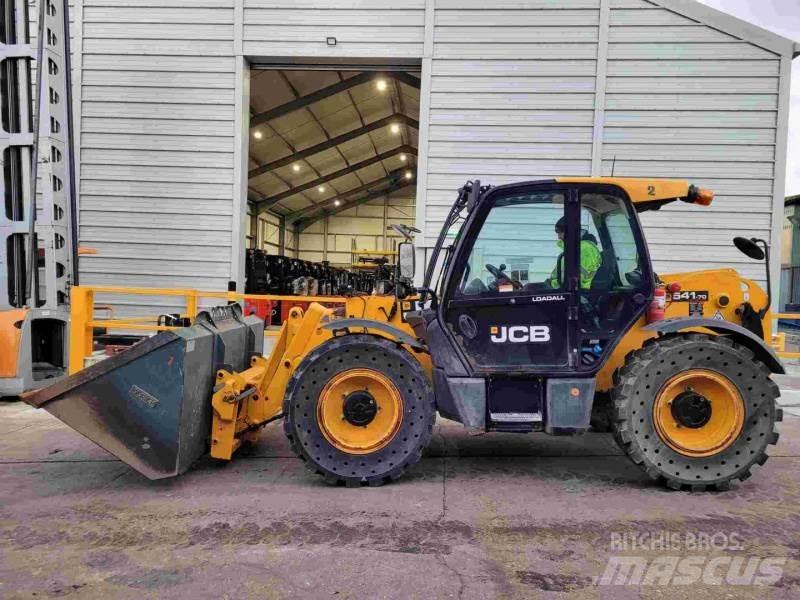 JCB 541-70WM 伸缩臂叉装车|叉装车