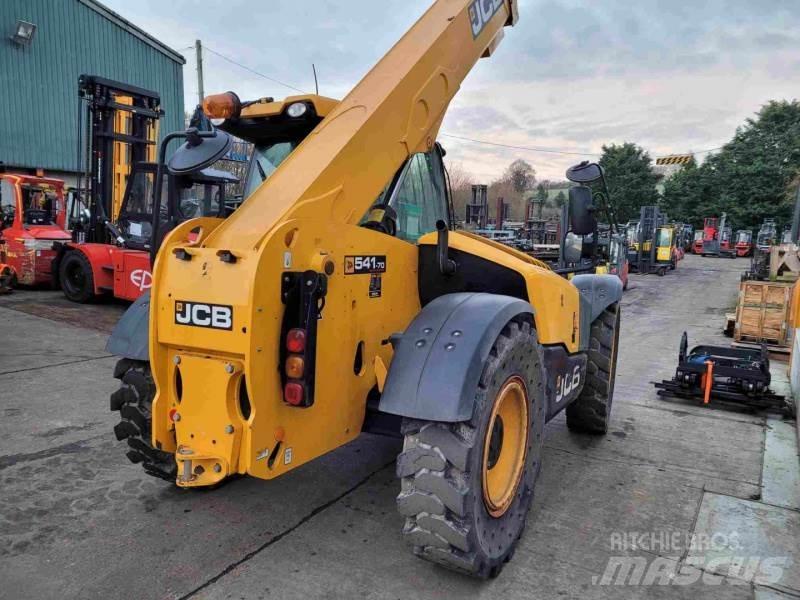 JCB 541-70WM 伸缩臂叉装车|叉装车