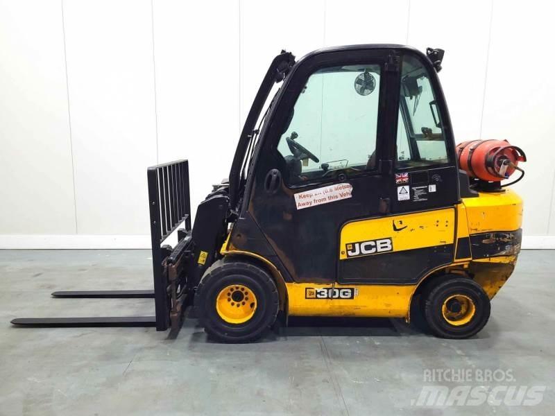 JCB TLT30G 伸缩臂叉装车|叉装车