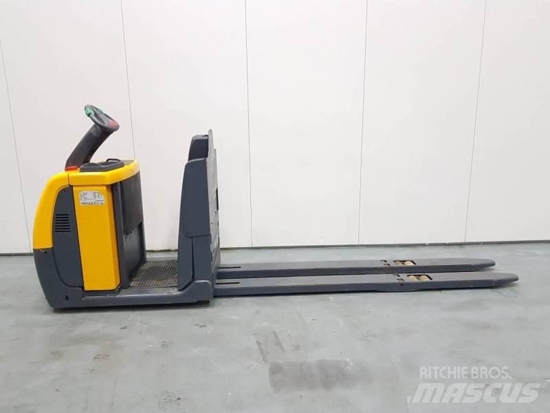 Jungheinrich ECE220 XL 中端式装载机