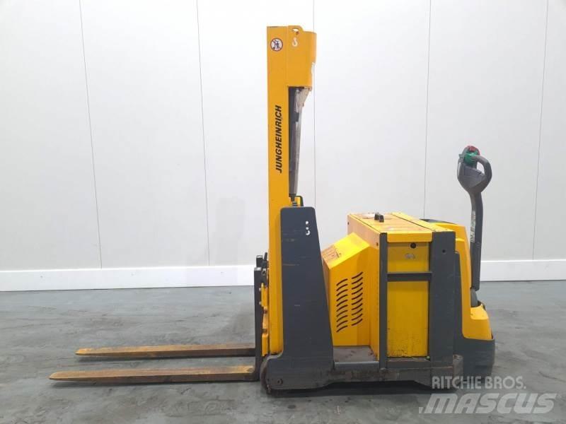 Jungheinrich EJG 108 行走式堆垛机