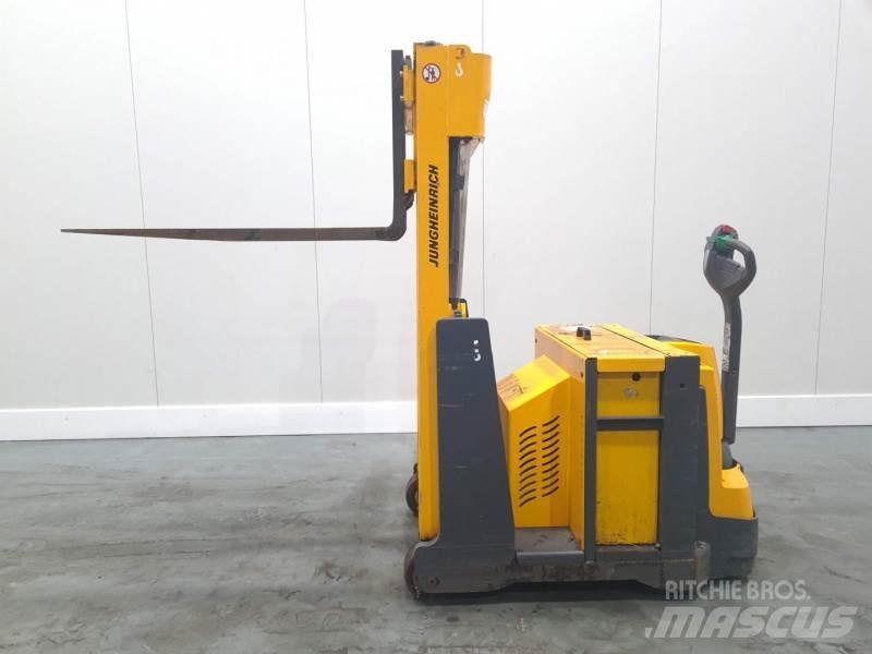 Jungheinrich EJG 108 行走式堆垛机
