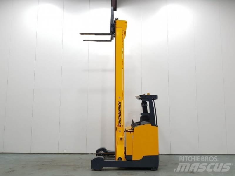 Jungheinrich ETV325 前移式叉车