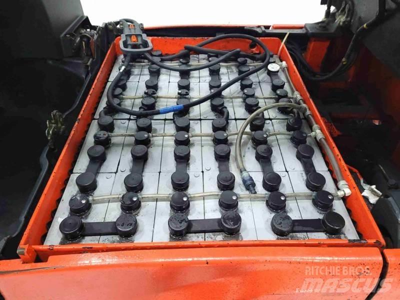 Linde E16PH 电动叉车